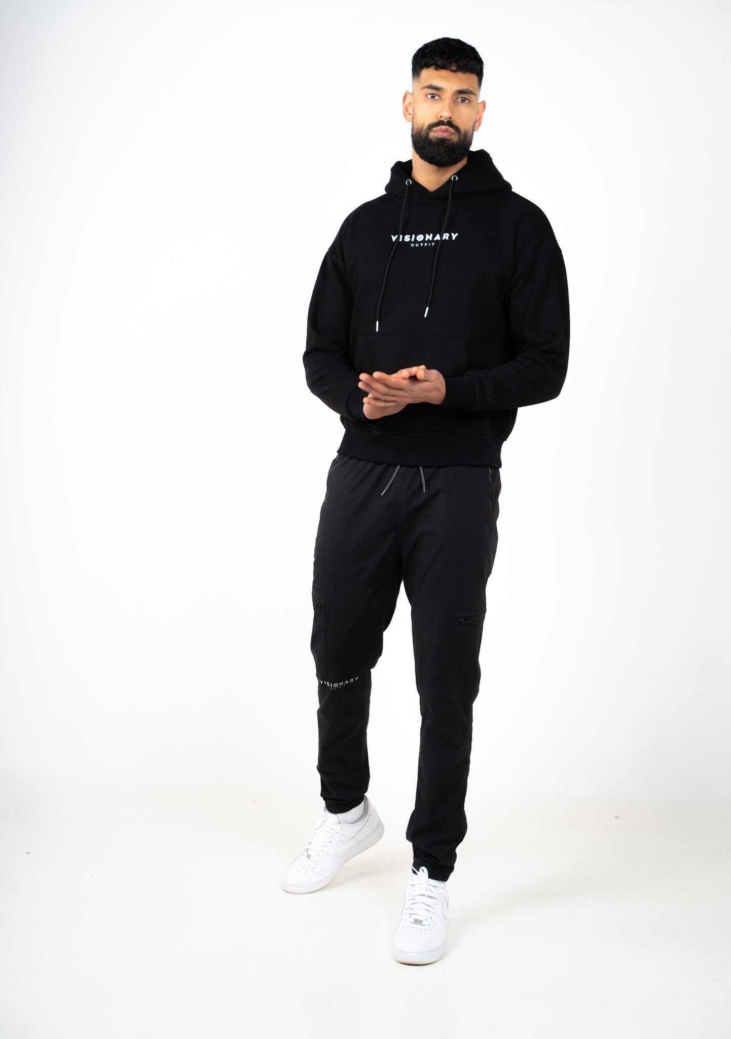 VISIONARY OUTFIT LOGO BLACK HOODIE