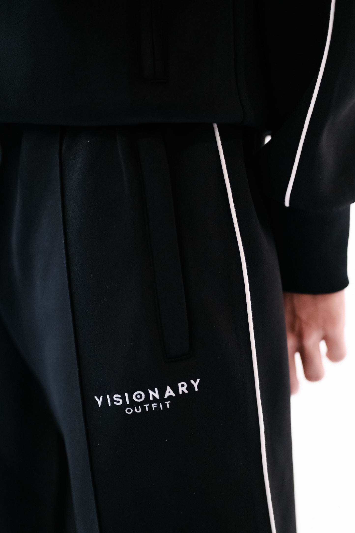 Visionary Outfit Majestic Jogger - Black